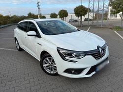 Weiß Gebraucht 2017 Renault Mégane GrandTour Intens Kombi | 6.500 € (Superpreis)