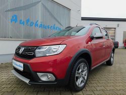 Rot Gebraucht 2017 Dacia Sandero Prestige Limousine | 8.999 € (Fairer Preis)