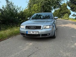 Grau Gebraucht 2003 Audi A4 Limousine | 2.500 € (Guter Preis)
