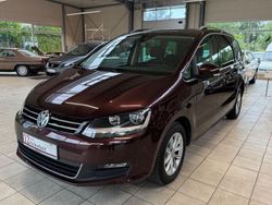 Rot Gebraucht 2015 VW Sharan Beach Van / Kleinbus | 17.199 € (Guter Preis)