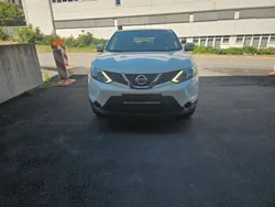 Weiß Gebraucht 2017 Nissan Qashqai N-Connecta SUV | 12.500 € (Guter Preis)