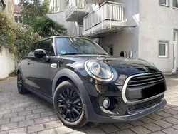 Schwarz Gebraucht 2019 Mini ONE Kleinwagen | 12.990 € (Guter Preis)