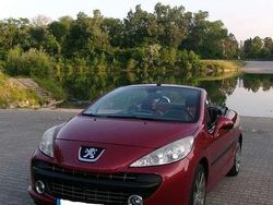 Gebraucht 2007 Peugeot 207 CC Platinum Cabrio | 3.900 € (Teuer)