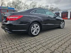 Schwarz Gebraucht 2010 Mercedes E250 Avantgarde Coupé | 9.999 € (Guter Preis)