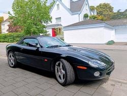 Schwarz Gebraucht 2003 Jaguar XK8 Cabrio | 16.450 €