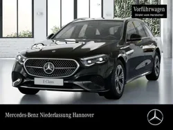 Obsidianschwarz Gebraucht 2024 Mercedes E220 Avantgarde Kombi | 52.500 € (Fairer Preis)