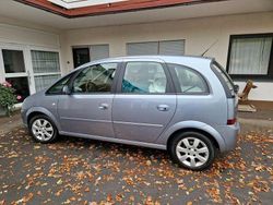 Silber Gebraucht 2006 Opel Meriva Van / Kleinbus | 2.300 € (Guter Preis)