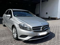 Silber Gebraucht 2013 Mercedes A180 Kleinwagen | 11.400 € (Fairer Preis)