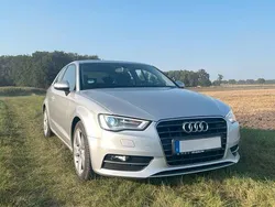 Silber Gebraucht 2014 Audi A3 S-Line Limousine | 12.999 € (Guter Preis)