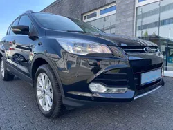 Pantherschwarz metallic Gebraucht 2015 Ford Kuga Titanium SUV | 11.950 € (Fairer Preis)