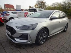 Silber Gebraucht 2024 Ford Focus ST-Line X Limousine | 24.490 € (Fairer Preis)