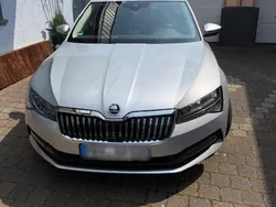 Silber Gebraucht 2022 Skoda Superb Kombi | 21.780 € (Superpreis)