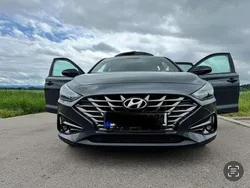 Grau Gebraucht 2022 Hyundai i30 GO! Limousine | 16.500 € (Fairer Preis)