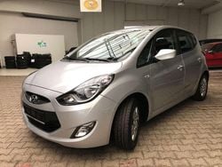 Sleek silver Gebraucht 2015 Hyundai ix20 Edition Kleinwagen | 7.490 € (Guter Preis)