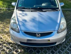 Grau Gebraucht 2005 Honda Jazz LS Kleinwagen | 2.000 € (Fairer Preis)