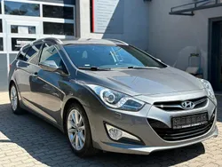 Silber Gebraucht 2012 Hyundai i40 Premium Kombi | 8.290 € (Fairer Preis)