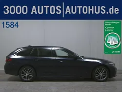 Schwarz Gebraucht 2021 BMW 520 M Sport Kombi | 23.480 € (Superpreis)