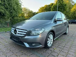 Grau Gebraucht 2013 Mercedes B180 Van / Kleinbus | 11.900 € (Etwas zu teuer)