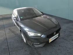 Grau Gebraucht 2022 Seat Leon FR Limousine | 22.490 € (Fairer Preis)