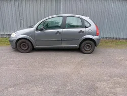 Grau Gebraucht 2003 Citroën C3 Kleinwagen | 999 € (Fairer Preis)
