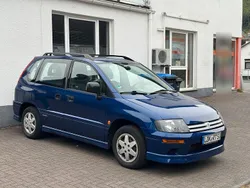 Blau Gebraucht 1999 Mitsubishi Space Runner Van / Kleinbus | 2.000 €