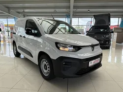 Weiss Neu 2025 Citroën Berlingo Van / Kleinbus | 20.456 € (Superpreis)