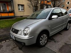 Silber Gebraucht 2005 VW Polo Basis Kleinwagen | 2.500 € (Fairer Preis)