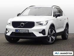 Weiss Gebraucht 2022 Volvo XC40 Plus SUV | 29.850 € (Guter Preis)