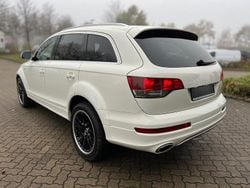 Weiß Gebraucht 2010 Audi Q7 Exclusive SUV | 27.900 € (Fairer Preis)