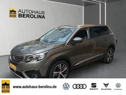Grau Gebraucht 2019 Peugeot 5008 Allure Van / Kleinbus | 22.444 € (Superpreis)