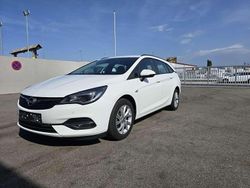 Weiß Gebraucht 2020 Opel Astra Kombi | 5.990 € (Fairer Preis)