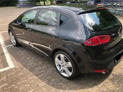 Schwarz Gebraucht 2011 Seat Leon Kleinwagen | 5.500 €