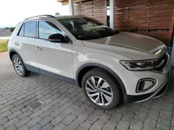 Beige Gebraucht 2023 VW T-Roc Move SUV | 20.366 € (Fairer Preis)