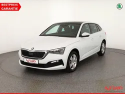 Weiß Gebraucht 2023 Skoda Scala Kleinwagen | 22.890 € (Guter Preis)