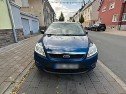 Blau Gebraucht 2010 Ford Focus Limousine | 1.500 € (Fairer Preis)