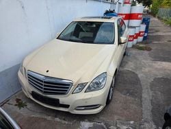 Beige Gebraucht 2012 Mercedes E220 Avantgarde Limousine | 3.100 €