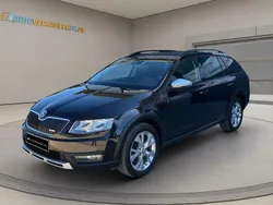 Schwarz Gebraucht 2015 Skoda Octavia Kombi | 10.990 € (Superpreis)