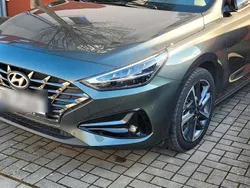 Grau Gebraucht 2024 Hyundai i30 Kombi | 21.450 € (Fairer Preis)