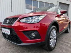 Rot Gebraucht 2018 Seat Arona Style SUV | 11.780 € (Guter Preis)