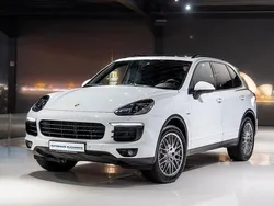 Weiß Gebraucht 2016 Porsche Cayenne S SUV | 52.980 €