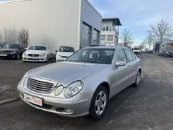 Silverstonemetallic Gebraucht 2003 Mercedes E240 Limousine | 3.490 € (Guter Preis)