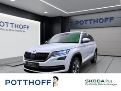 Weiss Gebraucht 2021 Skoda Kodiaq Clever SUV | 29.777 € (Fairer Preis)
