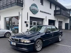 Blau Gebraucht 2000 BMW 728 Limousine | 12.000 €