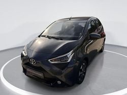 Grau Gebraucht 2019 Toyota Aygo x-sky Kleinwagen | 10.390 € (Fairer Preis)