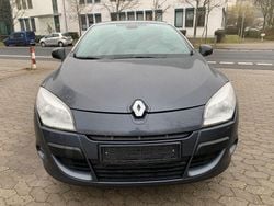 Grau Gebraucht 2013 Renault Mégane Cabriolet Luxe Cabrio | 9.199 € (Etwas zu teuer)