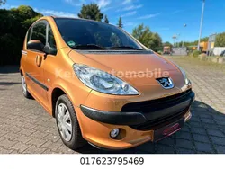 Orange Gebraucht 2005 Peugeot 1007 Premium Kleinwagen | 1.999 € (Fairer Preis)