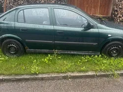 Grün Gebraucht 2000 Opel Astra Limousine | 600 € (Superpreis)