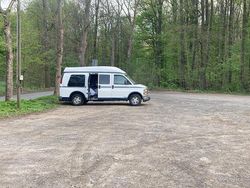 Weiß Gebraucht 1998 Chevrolet Express Van / Kleinbus | 12.000 €