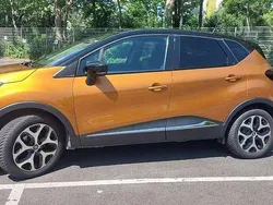 Orange Gebraucht 2019 Renault Captur Collection SUV | 12.600 € (Guter Preis)