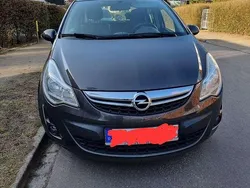Grau Gebraucht 2013 Opel Corsa Edition Kleinwagen | 4.000 € (Fairer Preis)